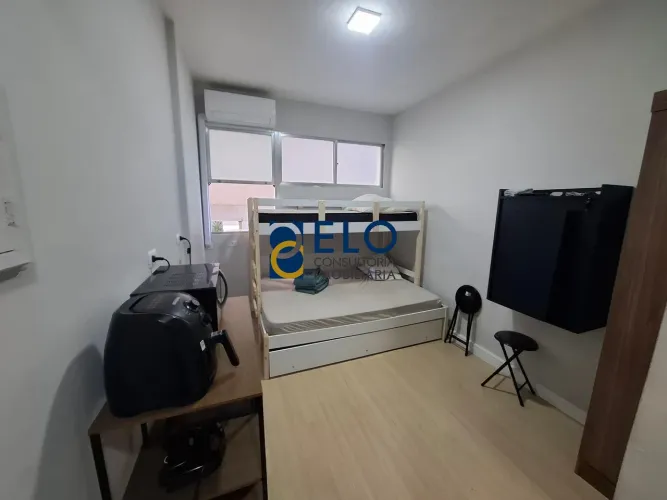 R$ 150 mil. Imperdível! Apartamento à venda em São Vicente-SP, bairro Itararé, 1 quarto, 1
