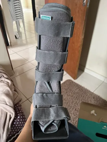 Bota imobizadora para pé quebrado