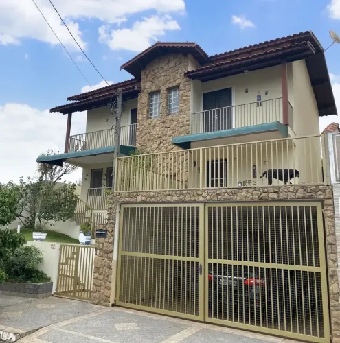Sobrado para venda em Águas de São Pedro