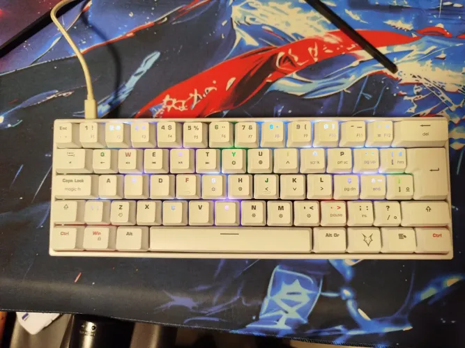 Teclado Mecânico Husky Blizzard 60% RGB Branco ABNT2