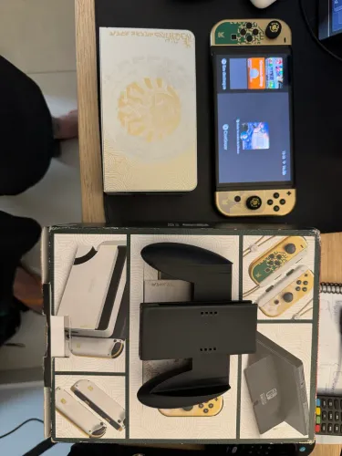 Nintendo Switch OLED desbloqueado edição zelda