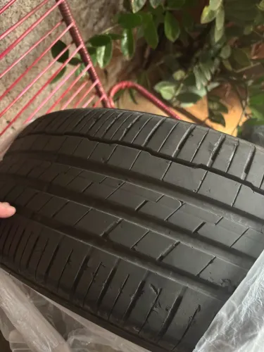 Pneu 225/55/19
