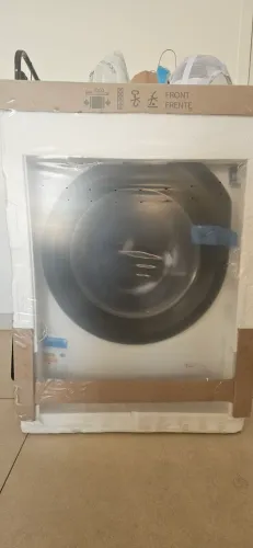 Lava e seca Eletrolux 12kg lacrada, nova