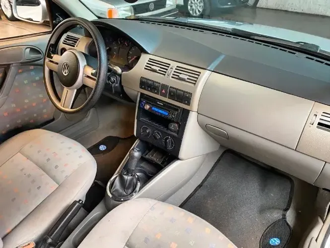 Volkswagen Gol Geração III Power 1.0 MI 16V Gasolina Mec. 4P 2002