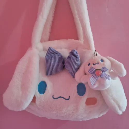 Bolsa cinnamoroll e chaveiro