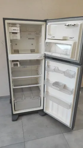 ? Geladeira Brastemp funcionando perfeitamente com garantia ?