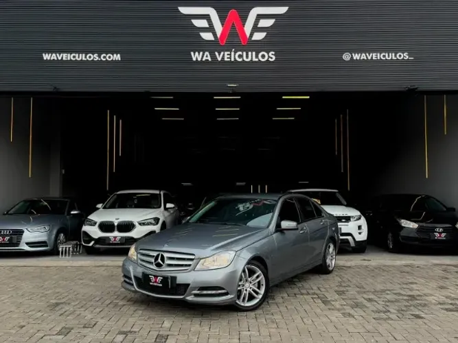 Mercedes-Benz C-180 CGI Classic 1.8 16V 156cv Aut. 2012