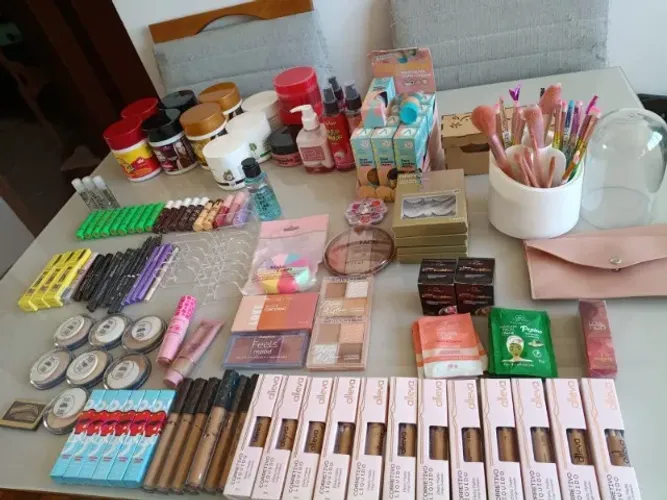 Lote de Maquiagem e cosmeticos mais de 120 itens