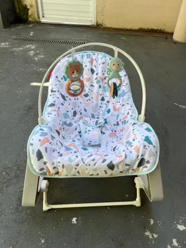 Cadeira de bebê Fischer Price - Vibratória 