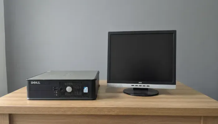 Computador Dell Optiplex 780 Core 2 Duo + Monitor AOC + Teclado e Mouse com fio