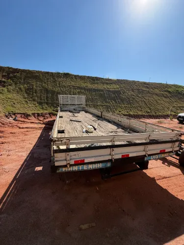 Vendo carroceria para caminhão truck