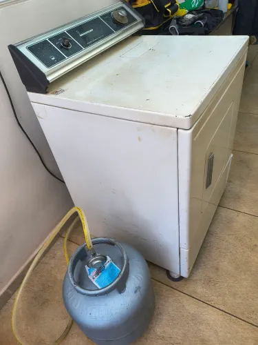 Secadora de roupas a gás Brastemp