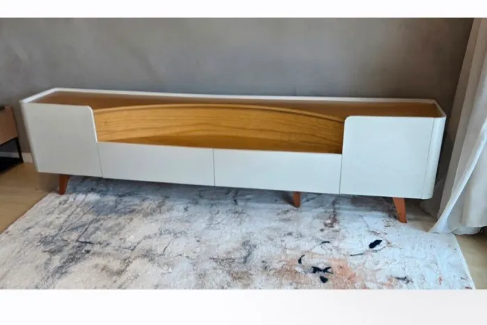 Rack para sala off White com naturale
