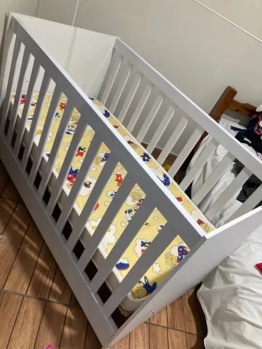 Berço 3 em 1 (cama, sofá)