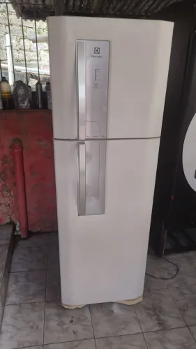 Vendo geladeira duplex Eletrolux