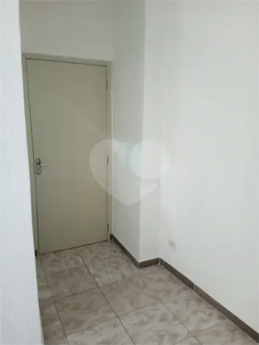 Casa térrea com 1 quartos para locação em Vila santa edwiges - SP