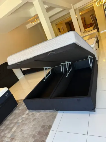 Cama queen BAÚ COM COLCHÃO QUEEN SEMINOVO - Entrego!