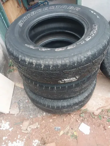 Pneu BRIDGESTONE 