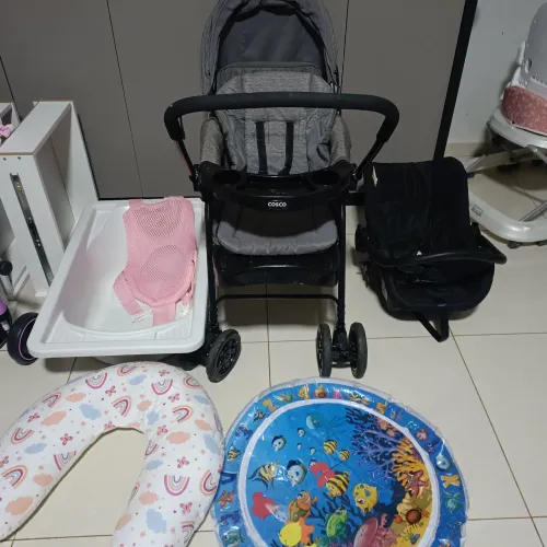 Carrinho de bebê/ bebe conforto/ banheira/ almofada de amamentação/tapete de água 