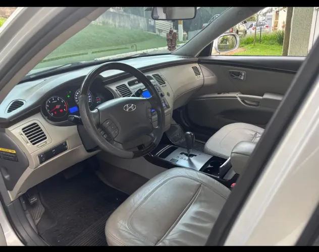 Hyundai Azera GLS 3.3 V6 24V 4P Aut. 2011