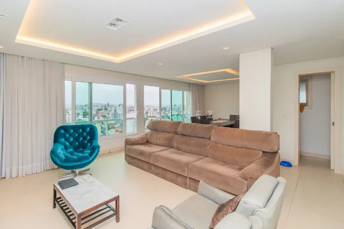 Apartamento mobiliado no Petrópolis