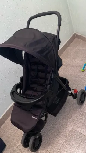 Carrinho de bebê cosco