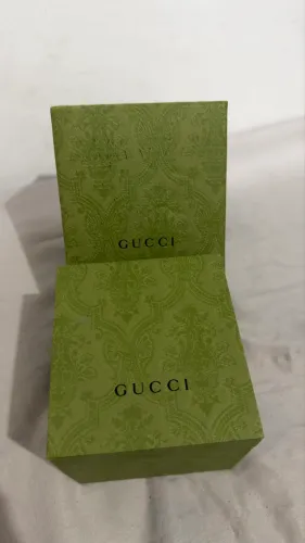 Relógio masculino Gucci Dive mostrador verde
