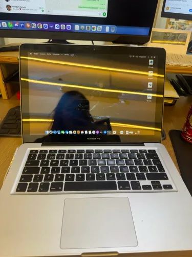 MacBook Pro i5 16gb