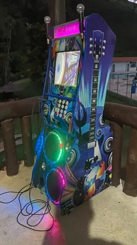 Karaokê e máquina de músicas