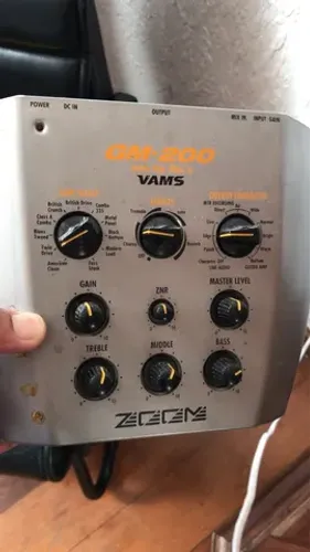 Pedaleira Simuladora ZOOM VAMS GM 200