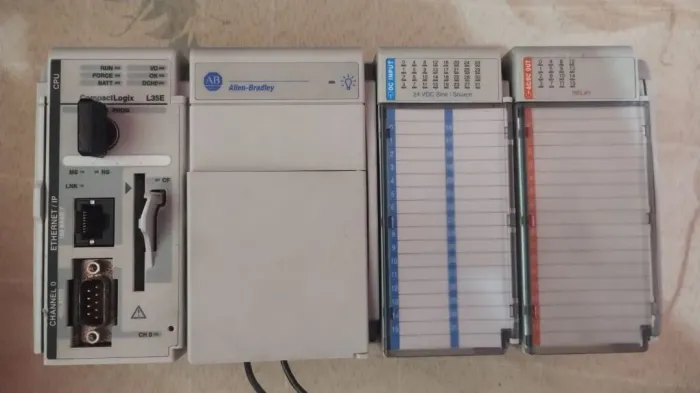 Controlador Allen-Bradley CompactLogix L35E