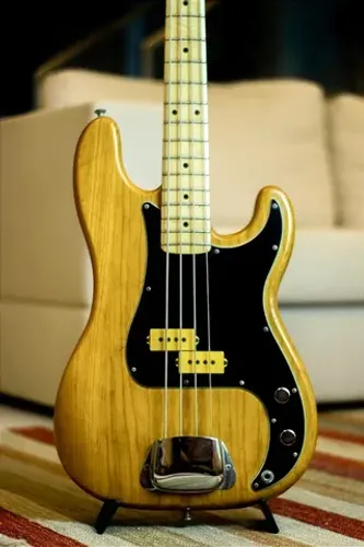 Contrabaixo Fender Precision Bass 1978