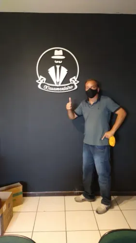 Totens luminosos em Lona - Acm - Acrílico - Pvc - Zinco - Comunicação Visual - Fachadas em