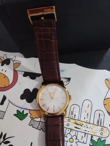 Relógio Hugo boss banhado a ouro