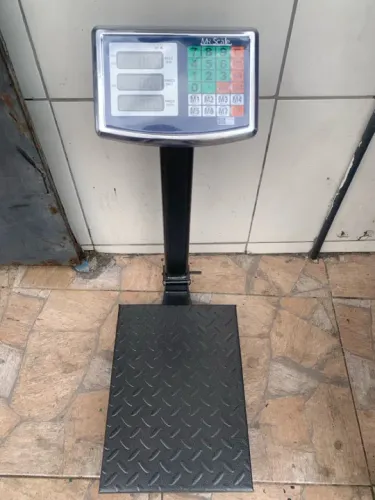 Balança Digital Comercial 200KG Bateria