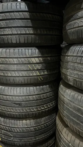 Jogo de pneus 19 BMW X3 , Sportage , Dodge Journey 245/50 R19 semi novos MICHELIN 