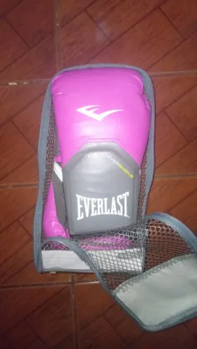 Vendo luva de boxe