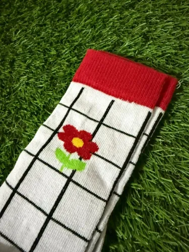 meia 3/4 flor delicada