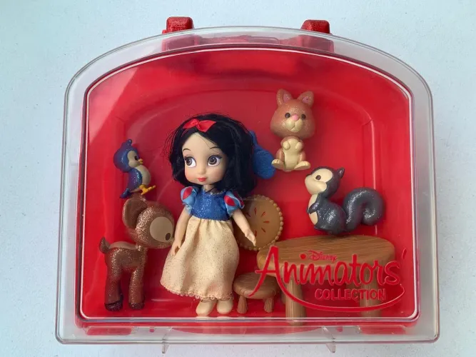 Boneca da Branca de Neve Animators collection 