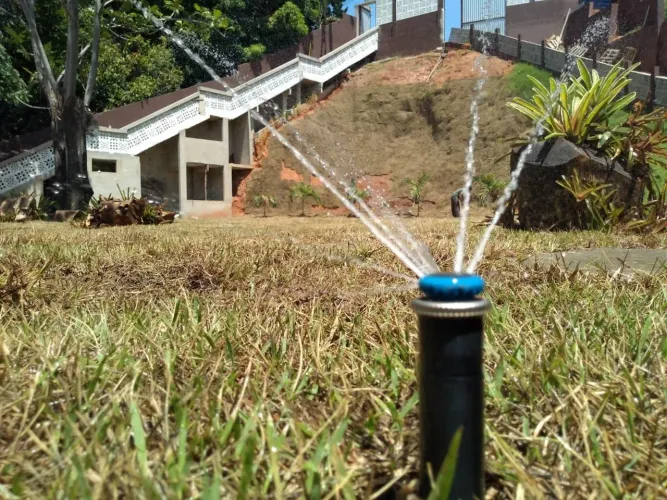 Irrigação automática para jardins
