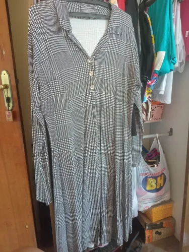 Vestido com mangas longas