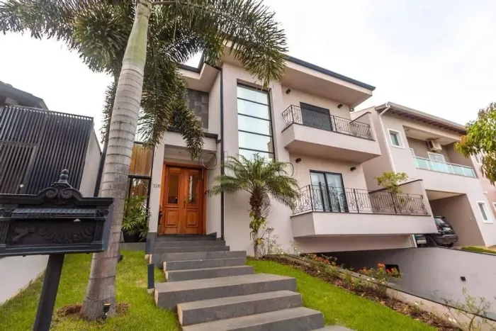 Sobrado à venda em Indaiatuba, Altos da Bela Vista, com 3 suítes, com 355 m²