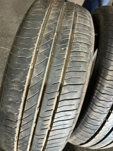 Pneu 185/60/15 Contact 2  85% Vida Util