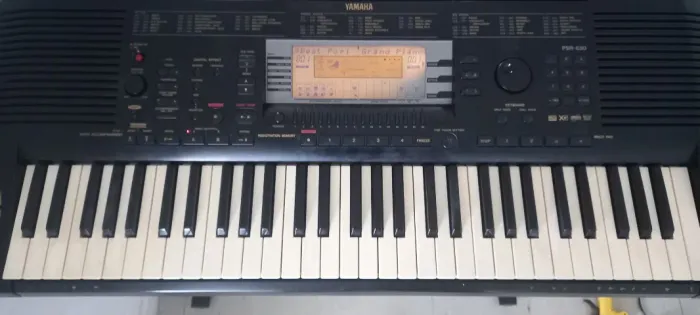 Teclado Yamaha PSR 630 