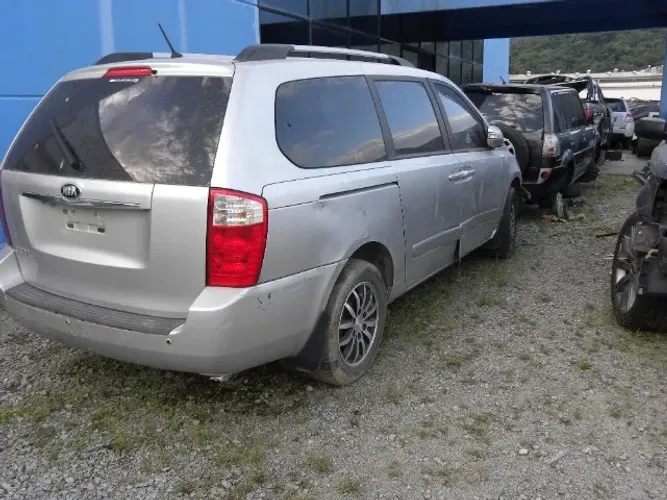 Kia Carnival 2012 Gasolina Veiculo Destinado A Retirada De Peças