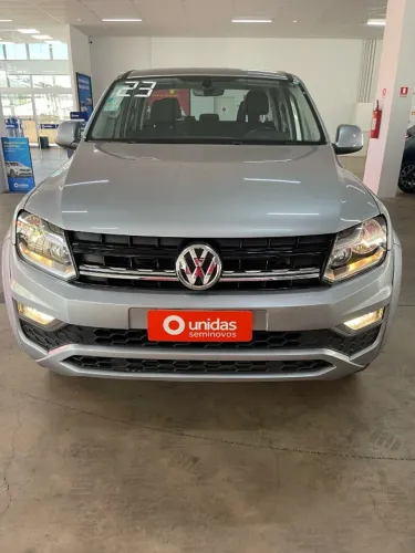 Impecável! Amarok V6 2023 - Só 23mil km! Diesel, 4x4 e Muito Conforto
