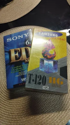 VHS Sony ED e Samsung T-120 (NOVAS LACRADAS) R$:100 Reais 