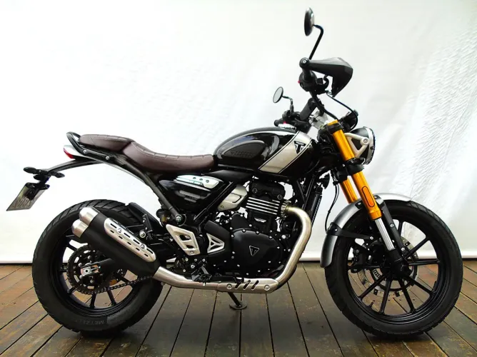 TRIUMPH SCRAMBLER 400 X