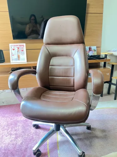 Cadeira Presidente Muito Nova - Sem detalhes