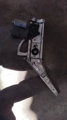 Máquina de vidro elétrico dianteira direita Vectra 95